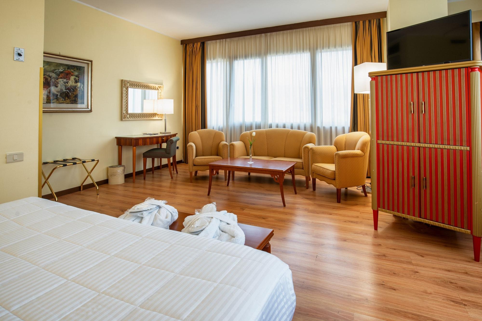 Hotel Royal Palace Messina Exterior photo