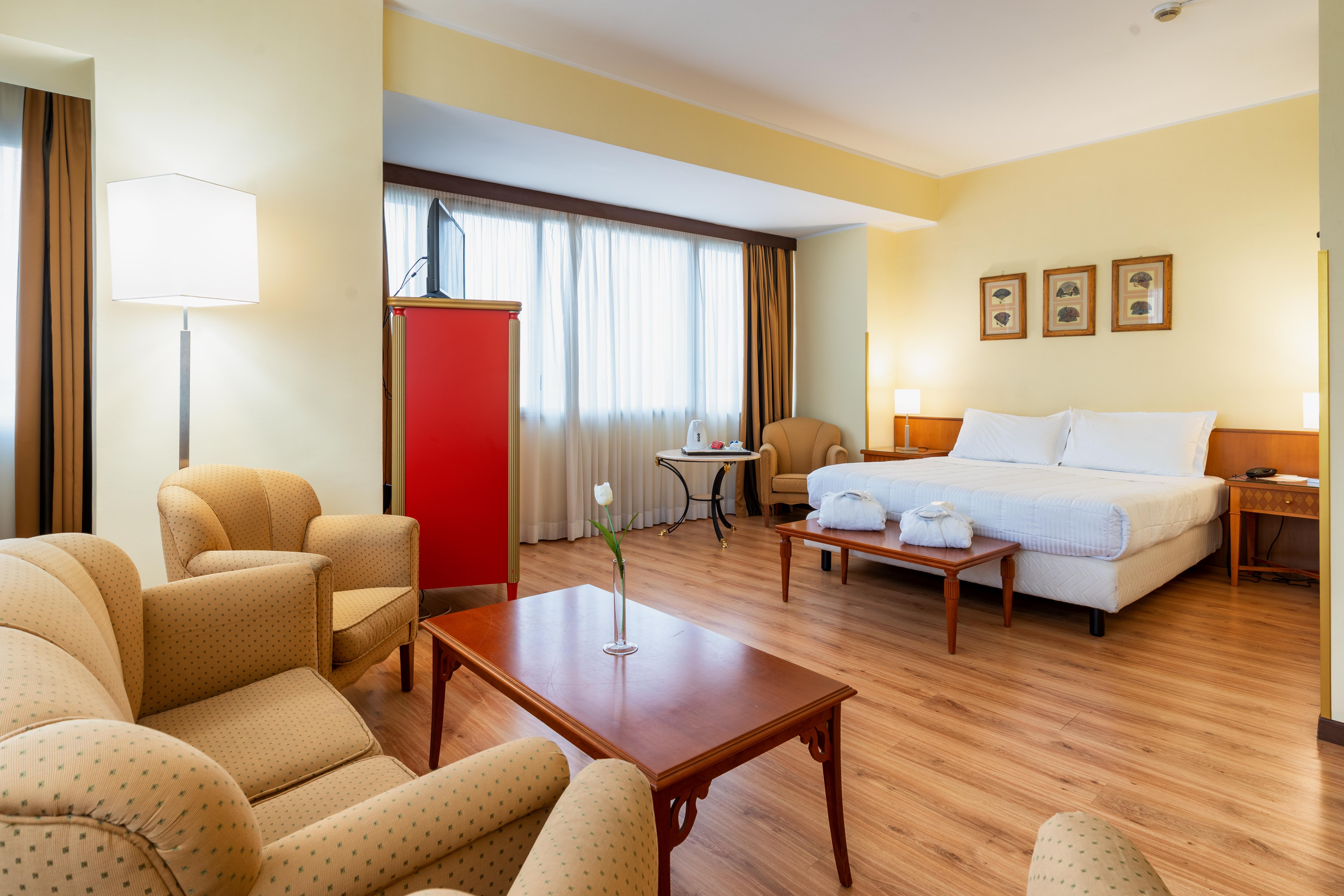 Hotel Royal Palace Messina Exterior photo