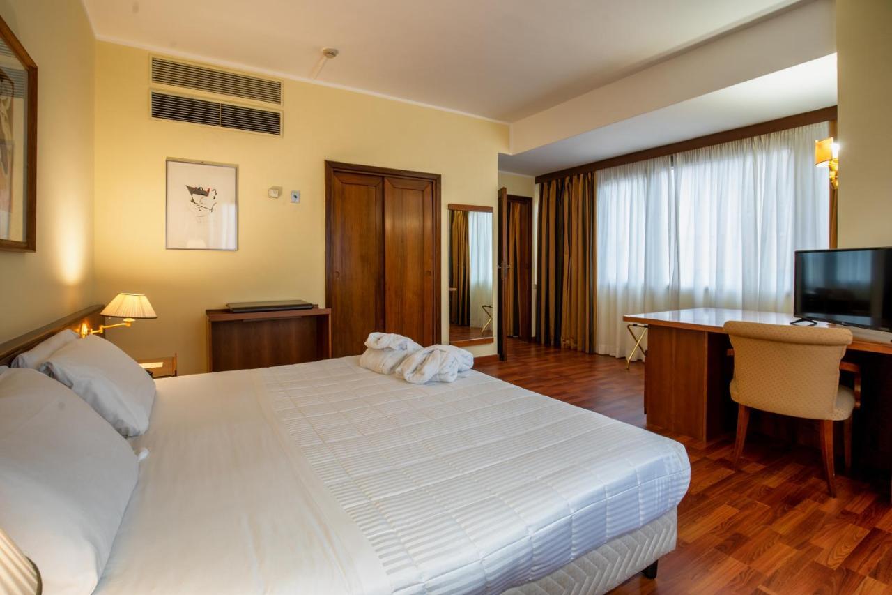 Hotel Royal Palace Messina Exterior photo